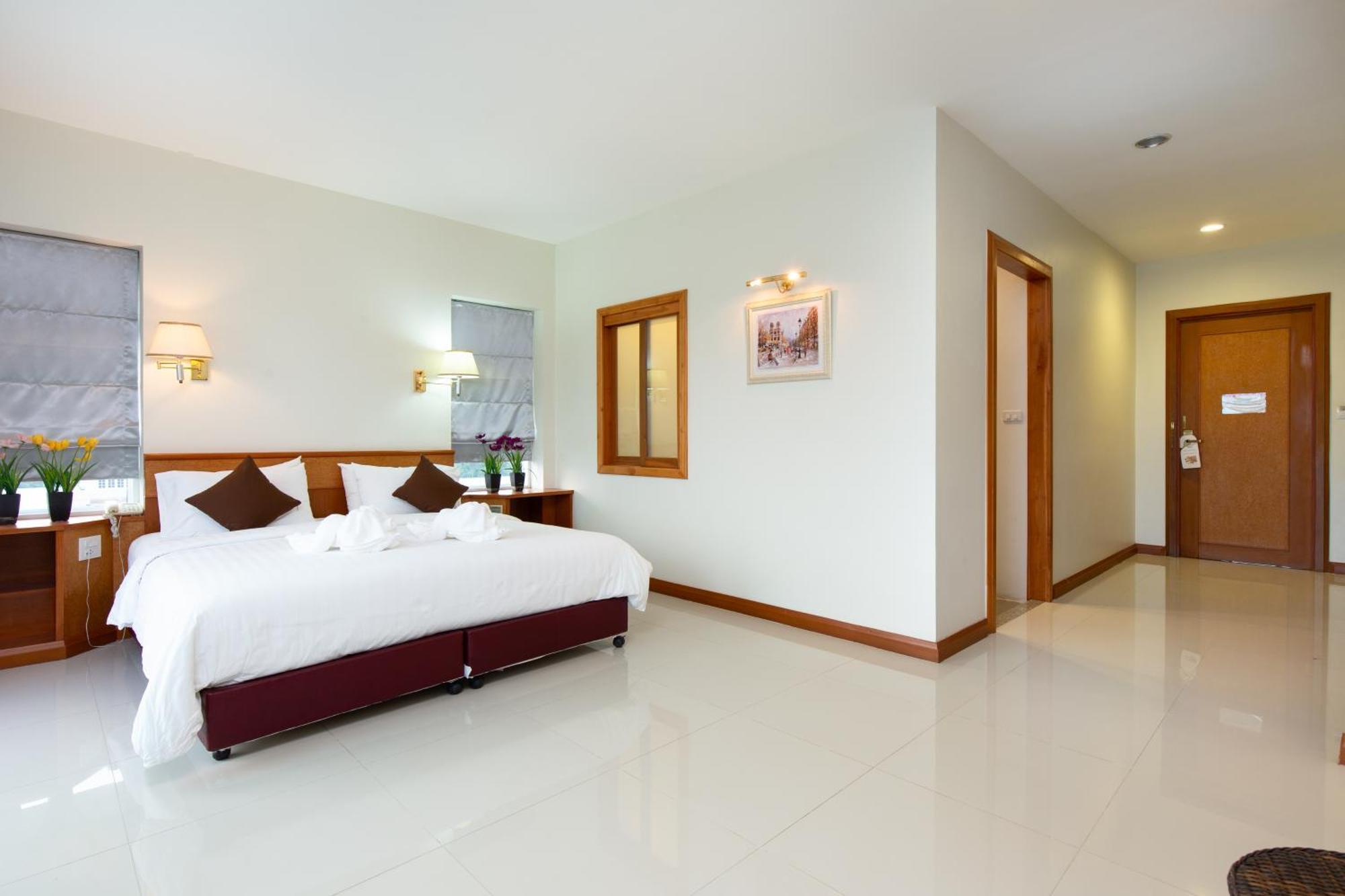Kanchanaburi City Hotel Exterior photo