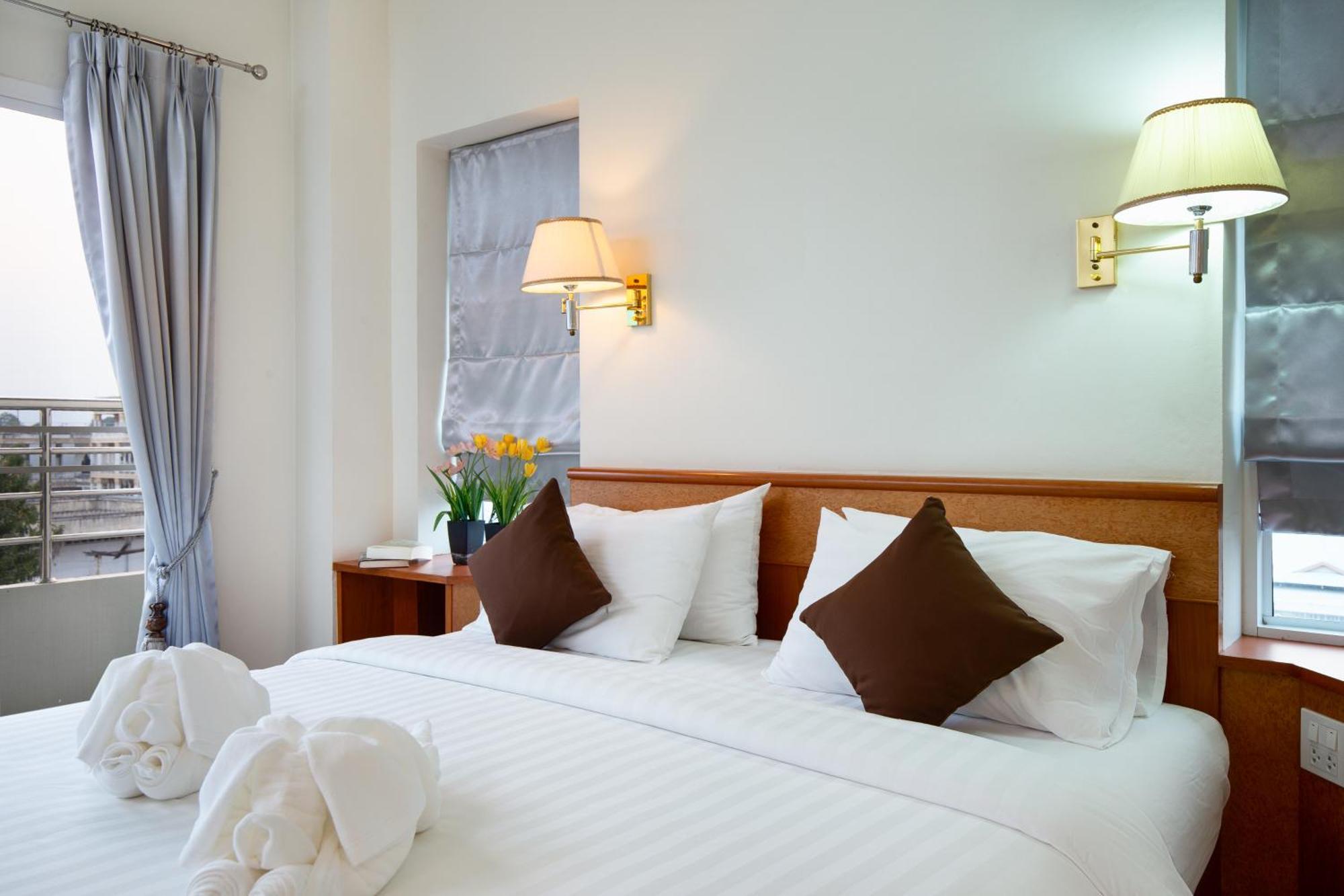 Kanchanaburi City Hotel Exterior photo