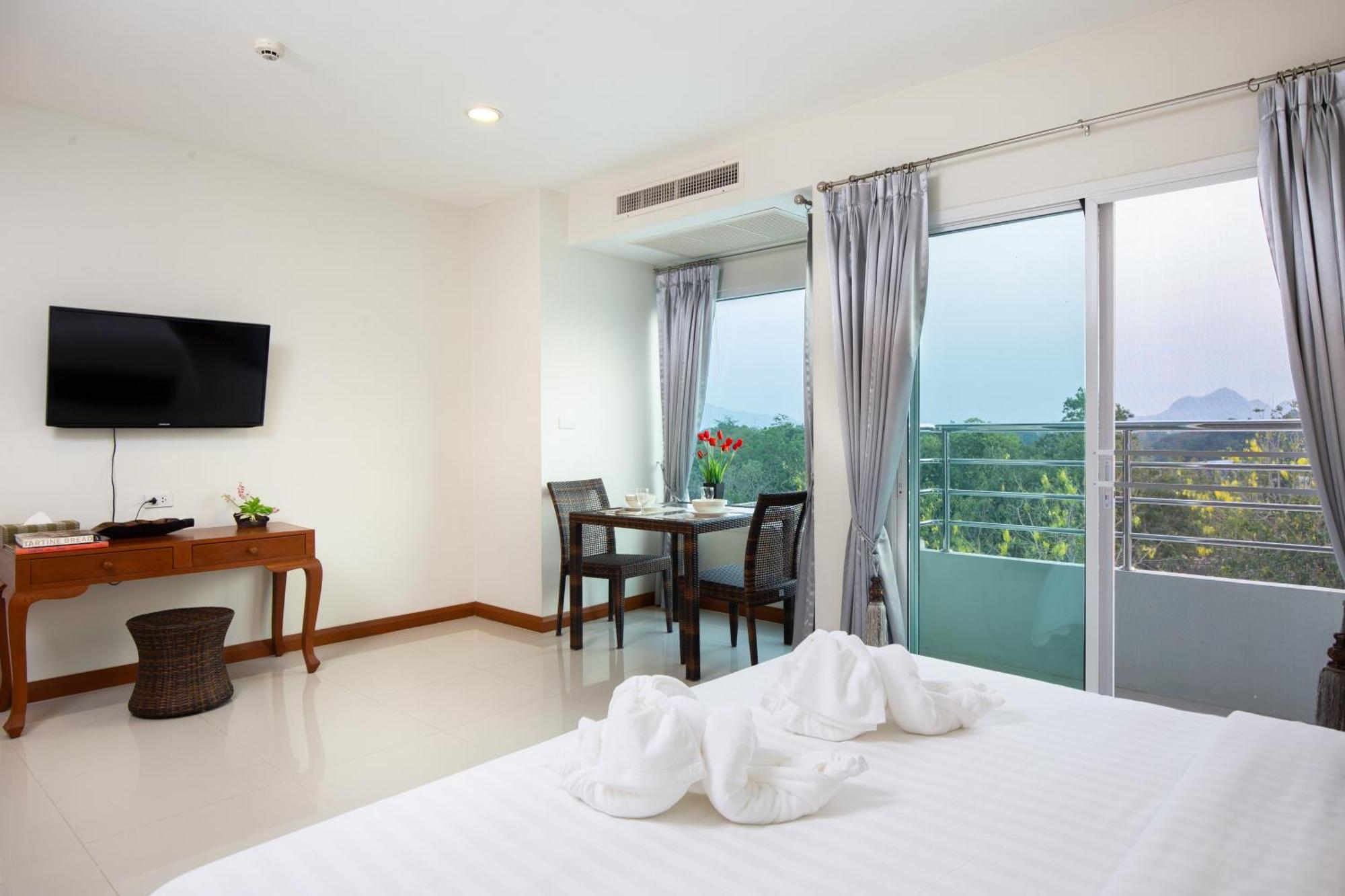 Kanchanaburi City Hotel Exterior photo
